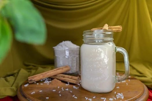 fresh horchata drink with cinnamon